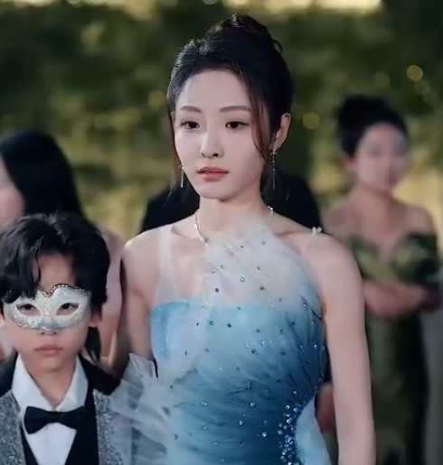 Sang CEO Mengejar Cinta yang Membara