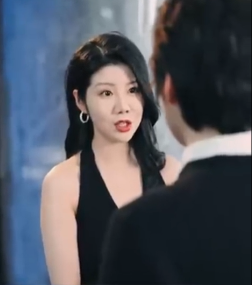 beautiful boss fell in love with me