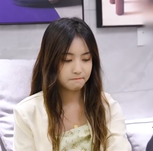 CEO Dingin Jatuh Cinta