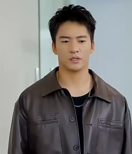 Awas！Sang Naga Kembali